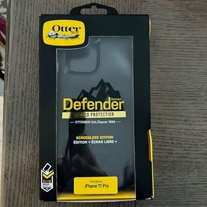 Defender Series Otterbox for iPhone 11 Pro
